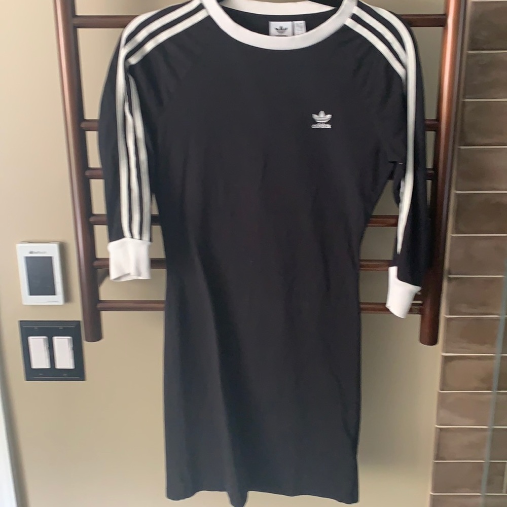 Adidas classic Dress-small